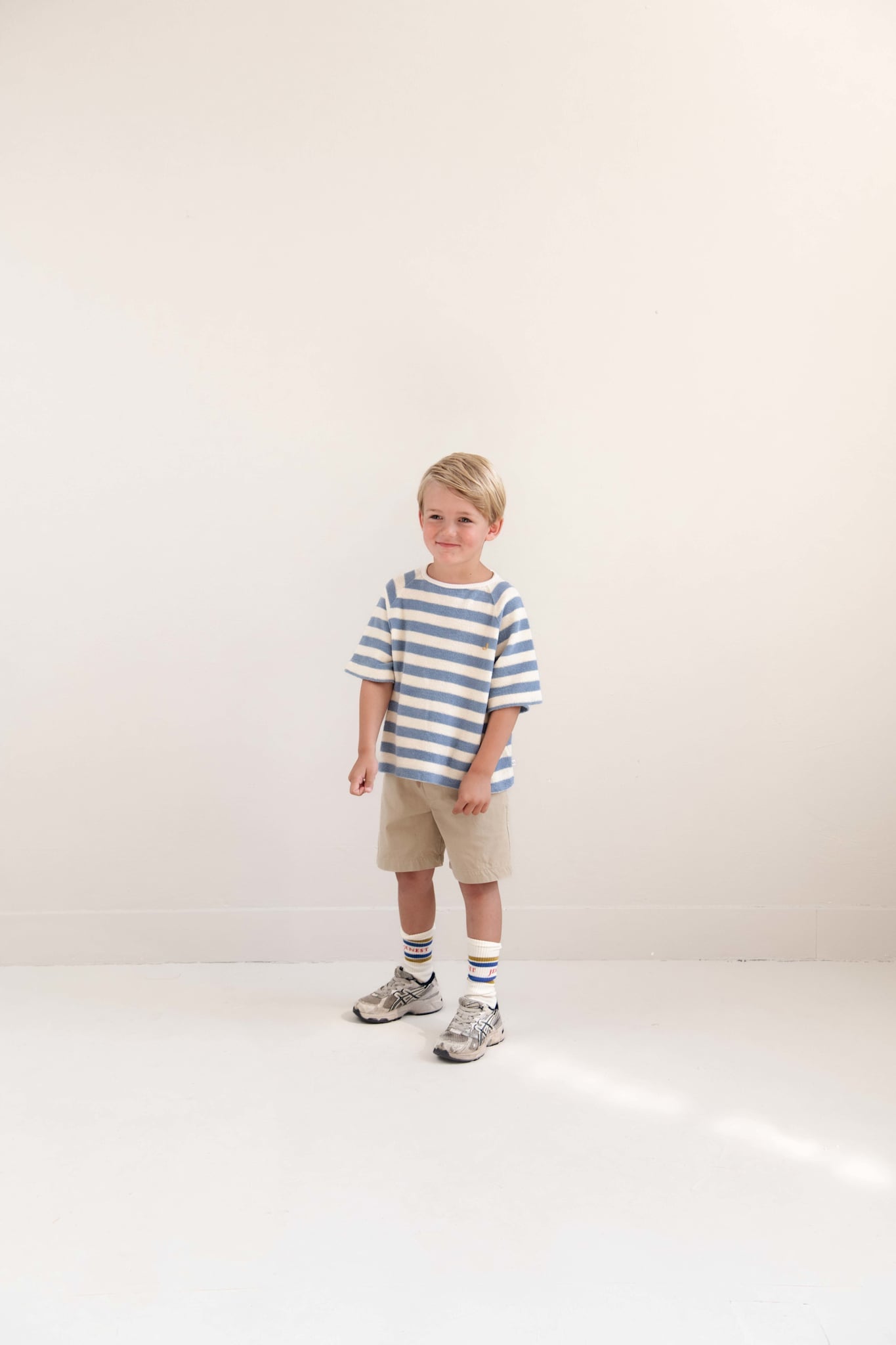 HUG SHORTS SB FRONT SIDE 2