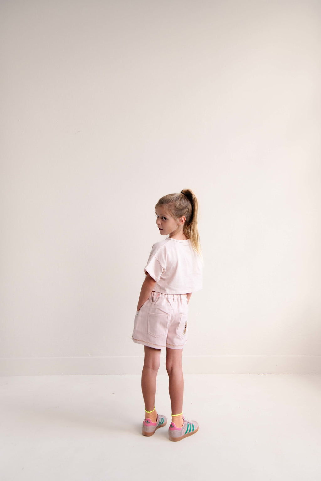 LIZZY CROPPED T-SHIRT